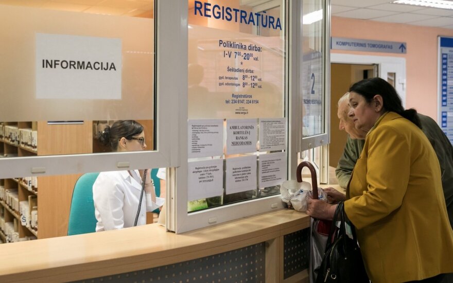 Минздрав Литвы: медучреждения обязаны гарантировать жителям возможность дозвониться в регистратуру