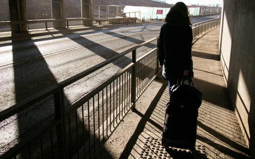 В Англии суд рассматривает дело о жестоком обращении с эмигрантами из Литвы