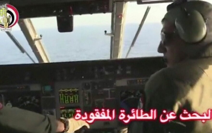 Из Средиземного моря начали поднимать "черные ящики" египетского А320
