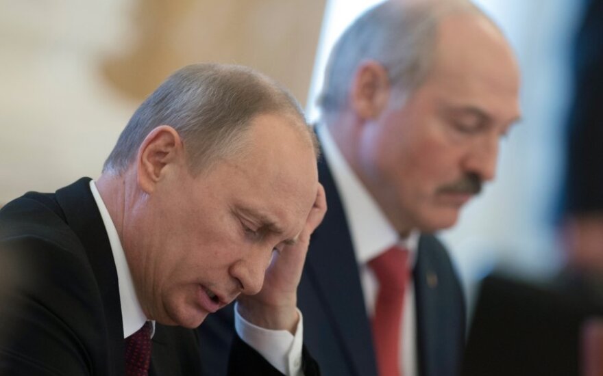 Лукашенко в Москве спорил с Назарбаевым