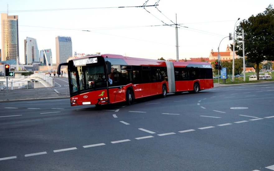 Перед Днем поминовения усопших в Вильнюсе будет чаще курсировать общественный транспорт