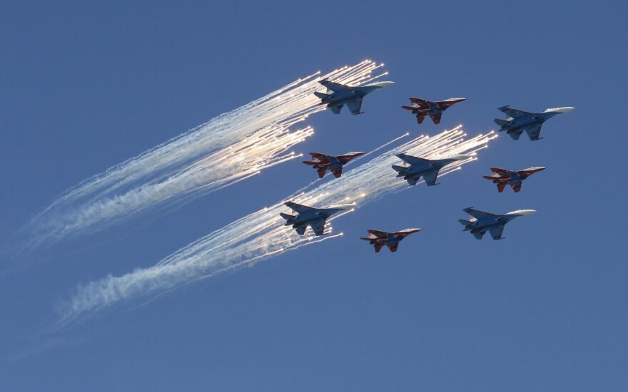 Путин назвал один из авиационных полков "Таллинским"
