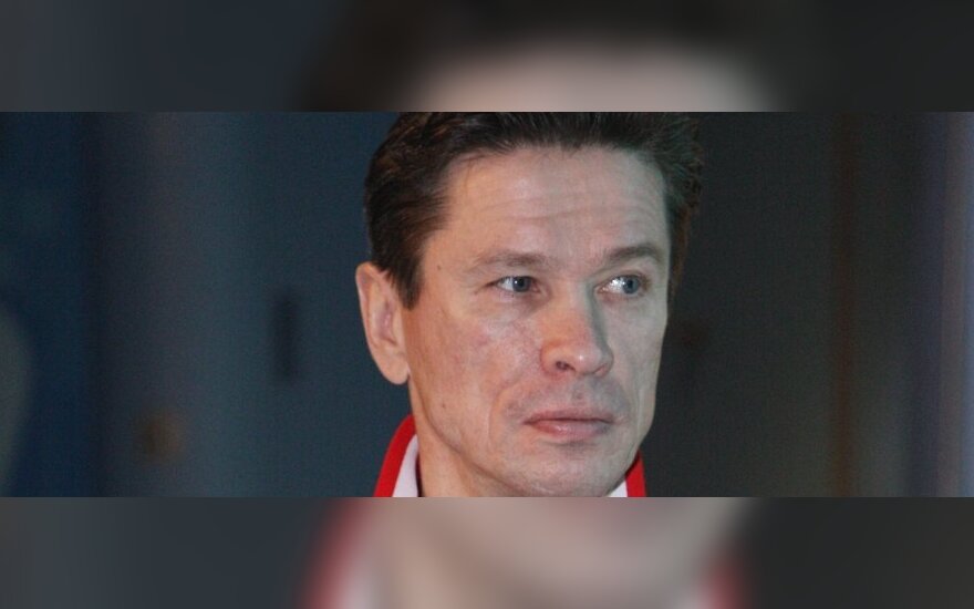 Быков уволен с поста тренера сборной России