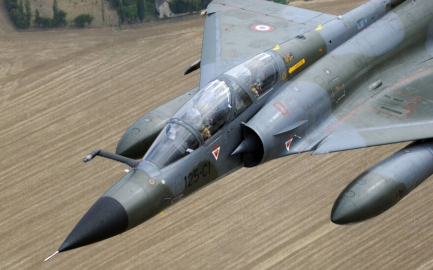 Naikintuvai "Mirage 2000-N"