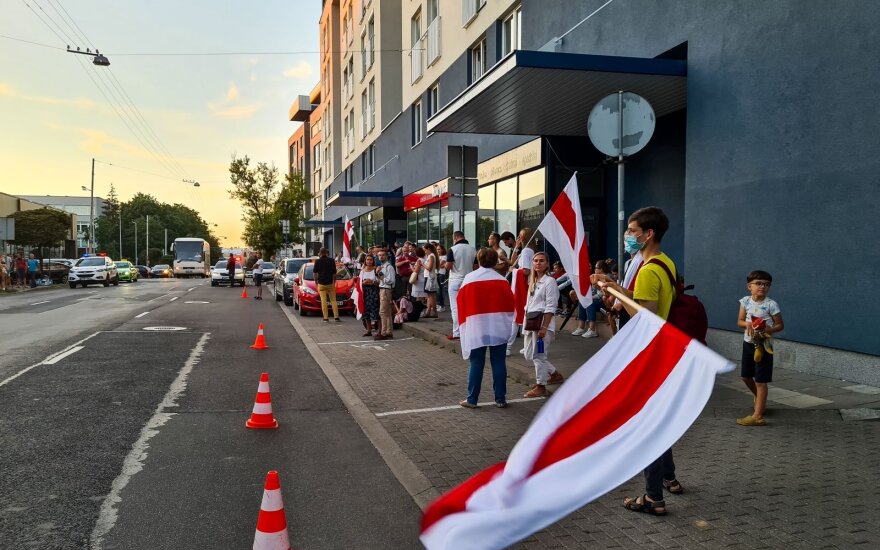 У посольства Беларуси в Вильнюсе состоялась акция протеста