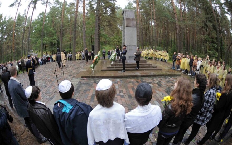 В День памяти жертв геноцида евреев в Литве - Марш живых в Панеряй