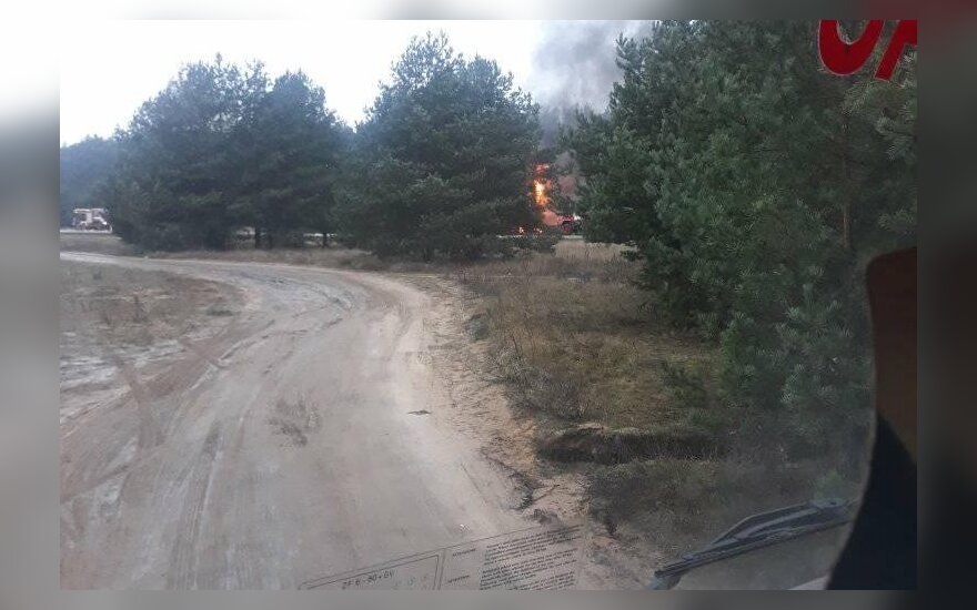 В Алитусском районе загорелся тягач с цистерной для перевозки газа