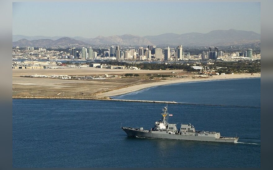 JAV laivas "USS Dewy"