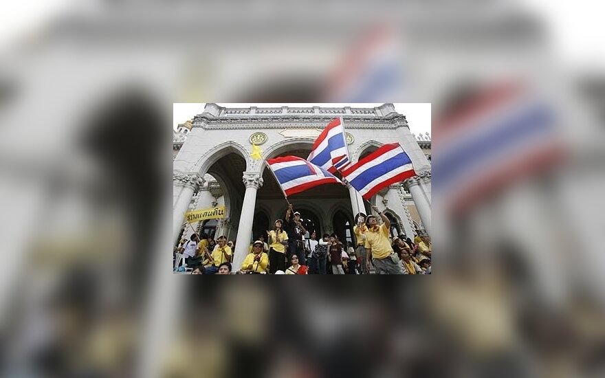 Protestuotojai prie Tailando vyriausybės pastato