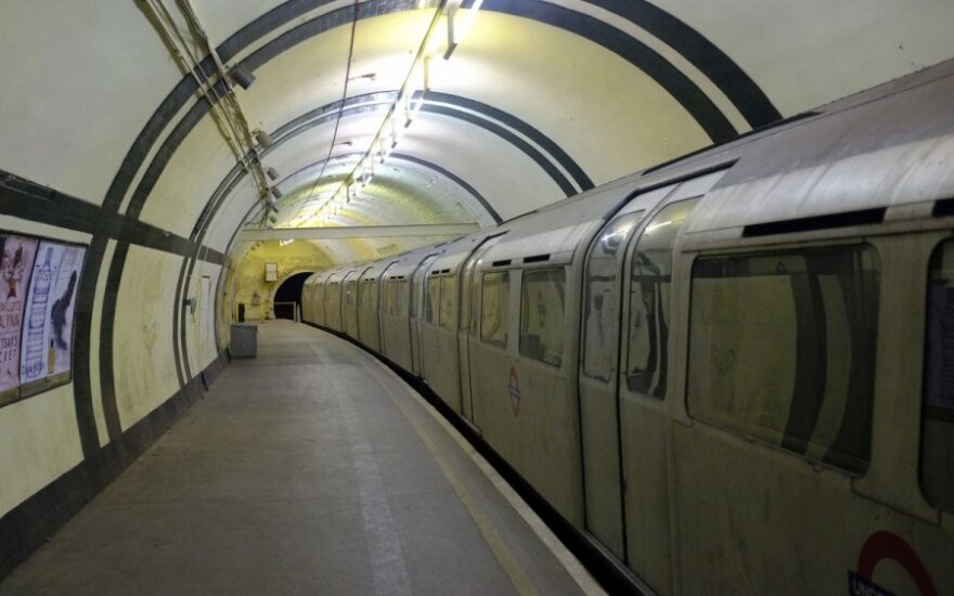 За нападение в лондонском метро мужчина получил пожизненный срок