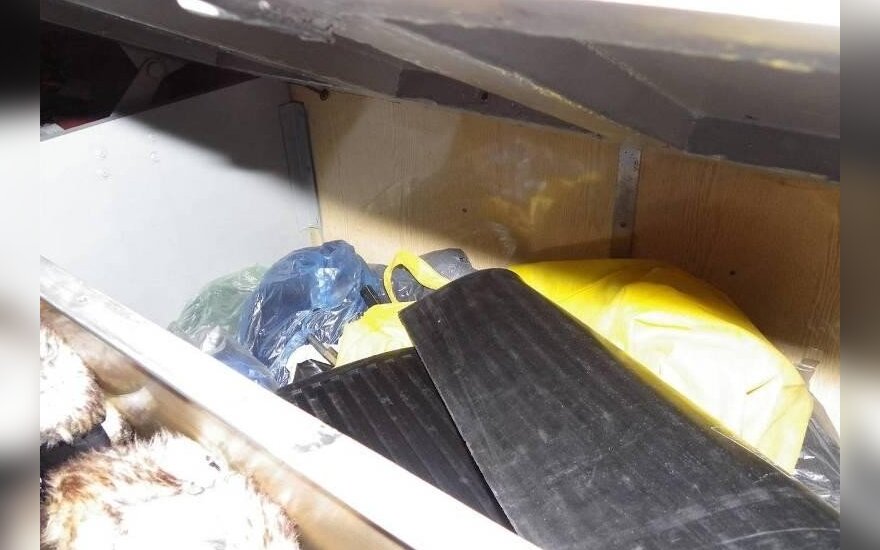 Белорусская проводница пыталась провезти в Литву нелегальные сигареты