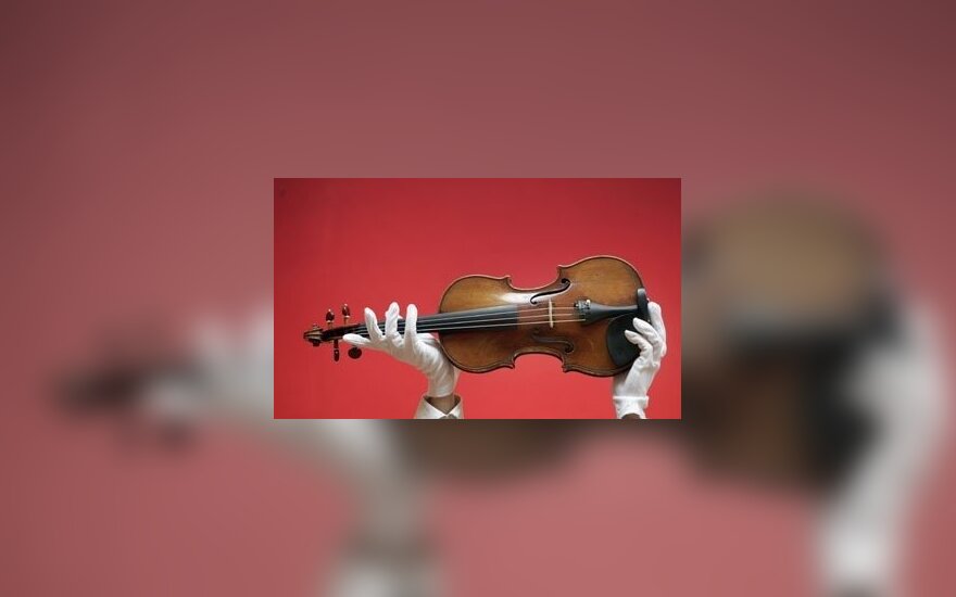 Skradziono skrzypce Stradivariego