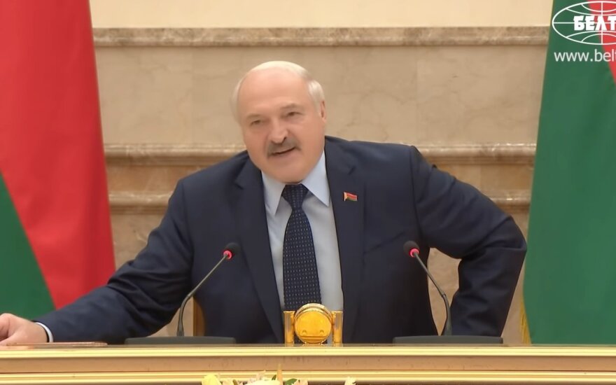 "Это только начало": Лукашенко заявил, что в Литву будут рваться вооруженные радикалы