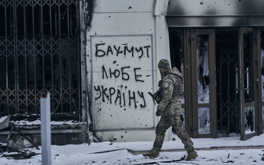 В Киеве принято решение продолжать оборону Бахмутa