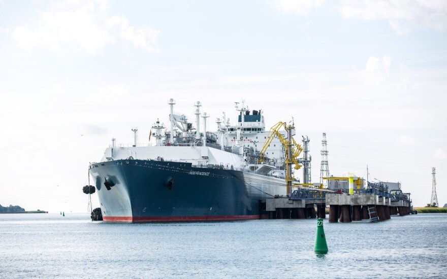 У Литвы есть "альтернативный план", как выкупить судно-газохранилище