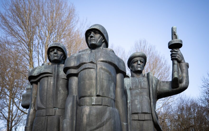 Эксперты предлагают демонтировать основные элементы советского мемориала в Клайпеде