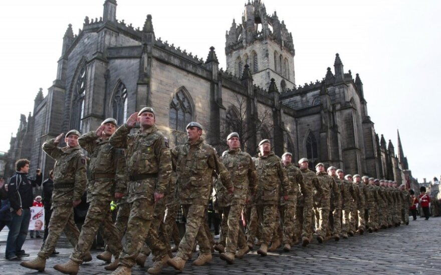 Британия: отставные военные идут в учителя