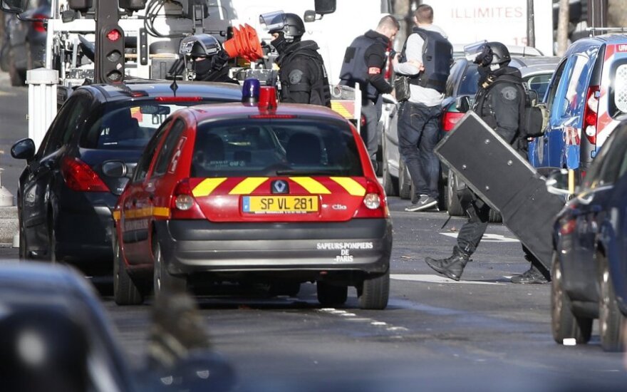 В Париже застрелили человека, пытавшегося проникнуть в полицейский участок
