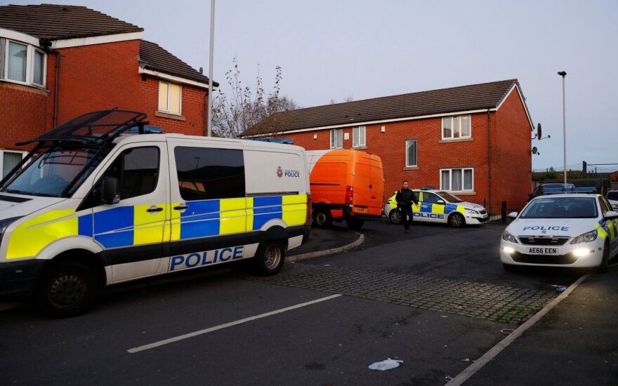 Britų policija apžiūri Mančesterio užpuoliko namus