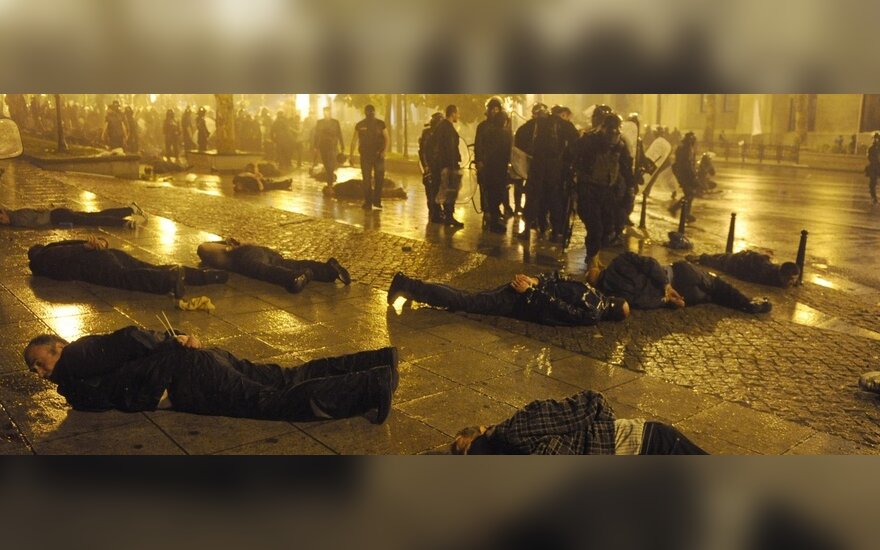 МВД Грузии: в ночь разгона митинга погибли двое