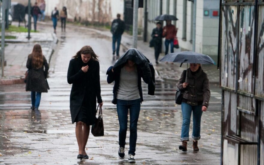 Синоптики: ожидаются дожди, в выходные похолодает еще больше
