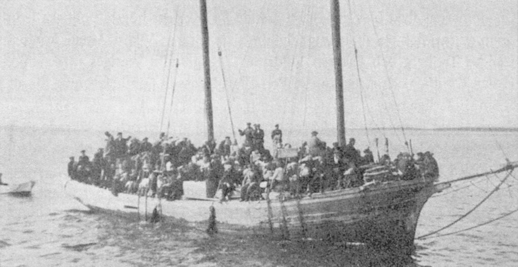 Estijos švedai bėga nuo sovietų į Švediją 1944