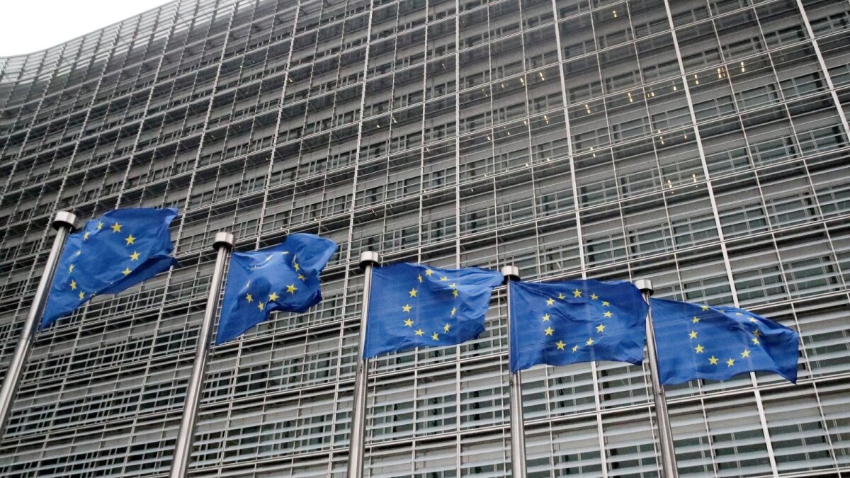 ES ruošia naujus reikalavimus didelėms įmonėms: turės atskleisi kur kas daugiau duomenų