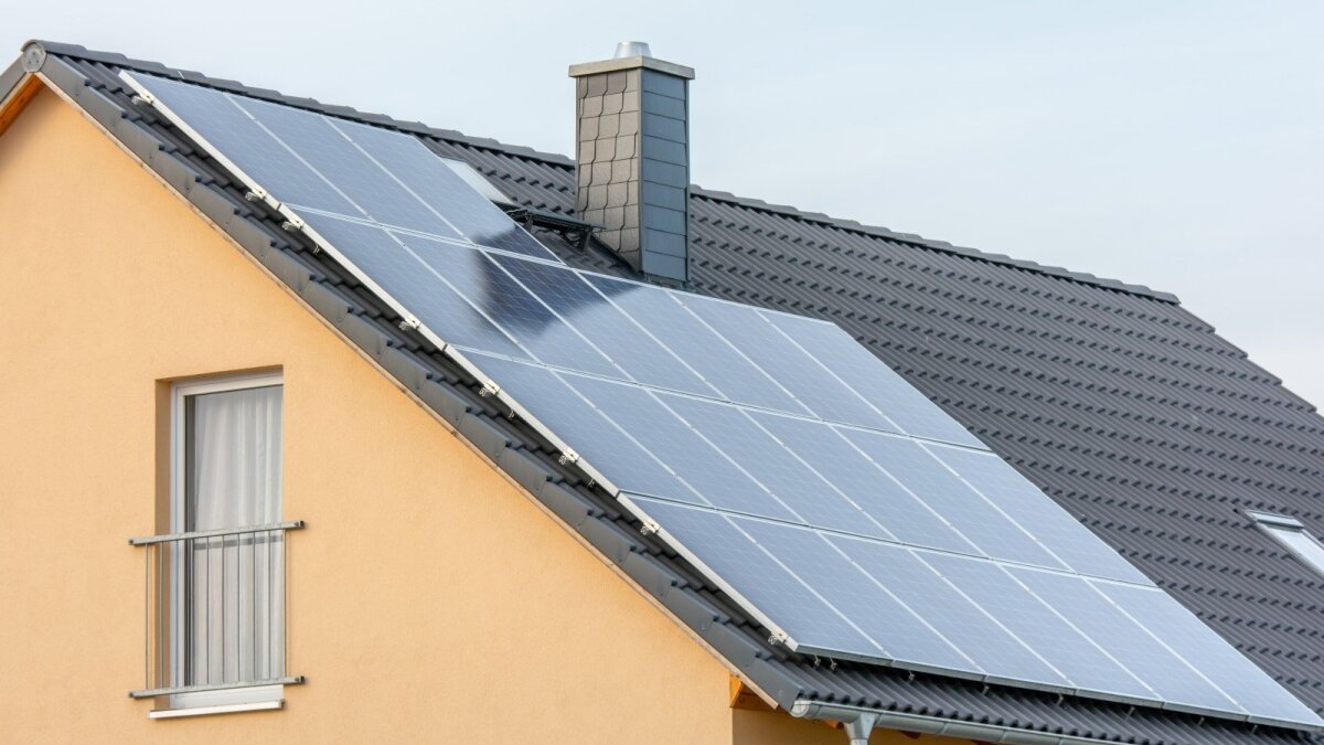 Saulės šviesa gamina energiją