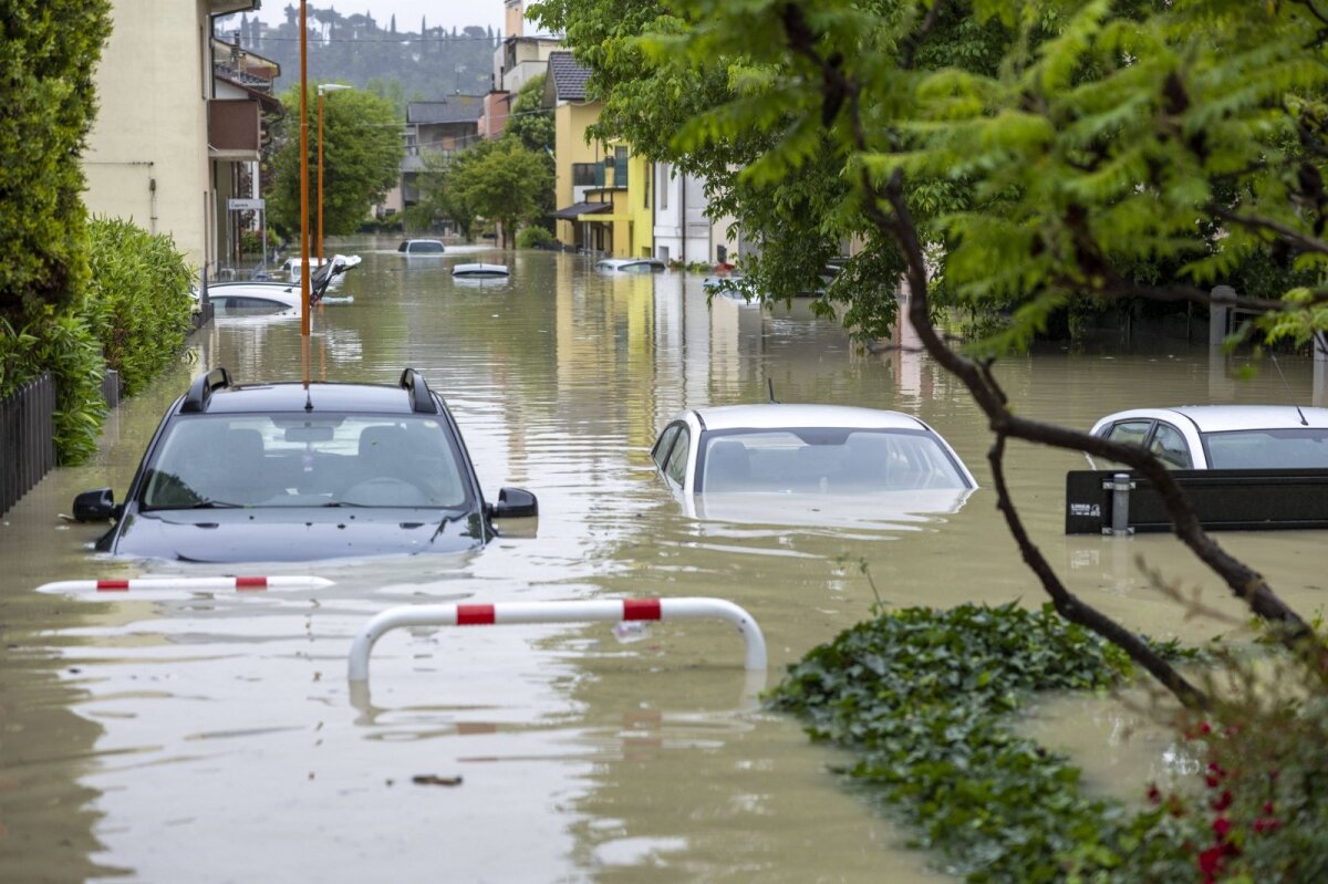 Tre persone muoiono per le alluvioni in Italia