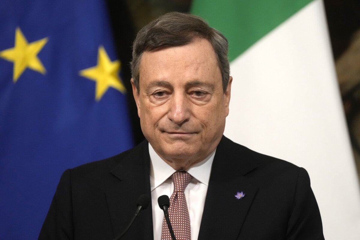 Il primo ministro italiano Draghi si dimette