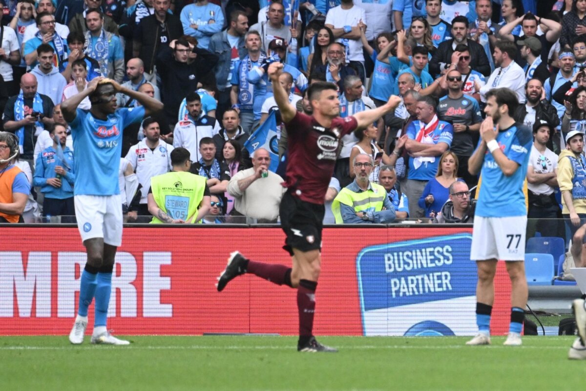 Lo scudetto dovrà attendere: la Salernitana rinvia la festa del Napoli