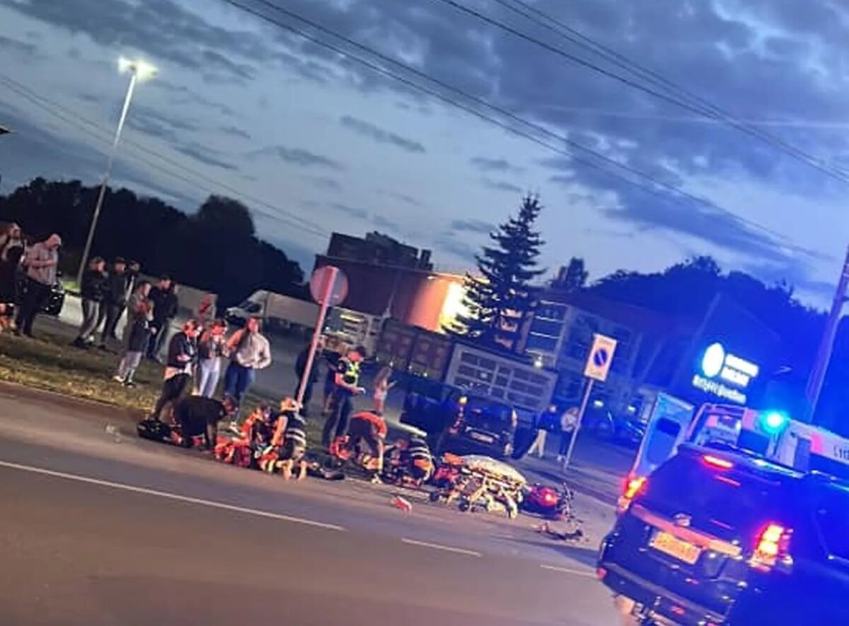 Motorcycle and Car Collision Injures Two in Kaunas