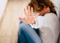 Kas trečia Lietuvos moteris gali būti nukentėjusi nuo fizinio ar seksualinio smurto: psichologė ragina neužmerkti akių