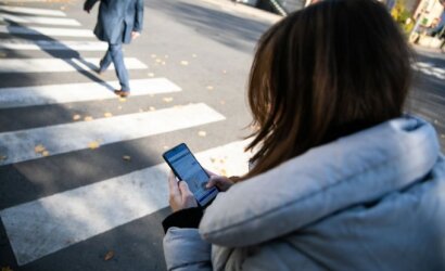 Psichologai įspėja dėl socialinių tinklų: žmonės atitrūksta nuo realybės, priklausomybę išduoda keli simptomai