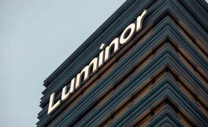 „Luminor“ kompensuos pervedimo mokesčius į Ukrainos bankų sąskaitas