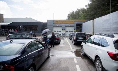 Papasakojo, ką reikia žinoti, norint dovanoti automobilį Ukrainai