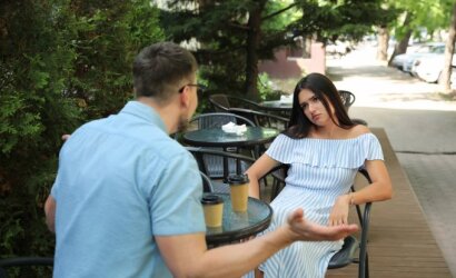 Kaip aš ieškojau vyro Tinderyje: kai „santechnikas“ iš Ukmergės išsižiojo, supratau, kuo viskas baigsis