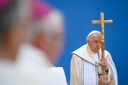 Popiežius: neturėtume žaisti Ukrainos žmonių kančiomis