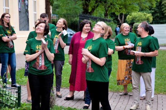 Vilniuje iškilmingai iškelta Dainų šventės vėliava