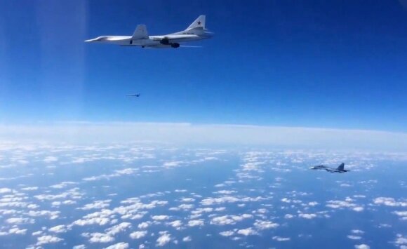 Tu-160