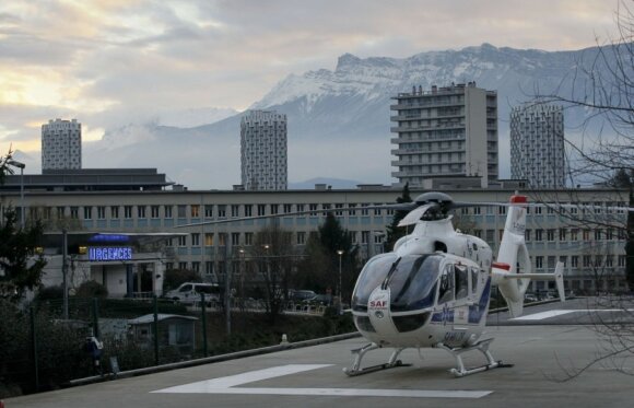 Michaelis Schumacheris po nelaimės kalnuose skubiai nuskraidintas į ligoninę