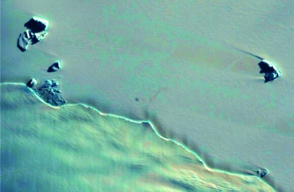 Palydovinės nuotraukos atskleidė imperatoriškųjų pingvinų kolonijų vietas. P. Fretwell/R.Burt/P.Bucktrout/BAS/ESA nuotr.