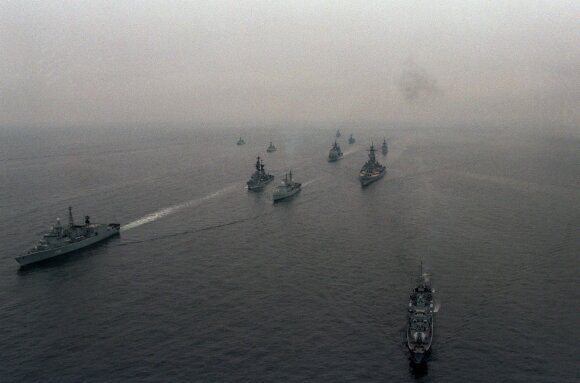 Pratybos BALTOPS 1985, JAV karo laivas "USS Iowa"