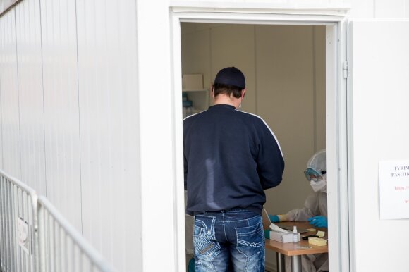 Ministrė perspėja – dalies žmonių laukia permainos: „šešėlyje“ dirbantiems ateis sunkūs laikai