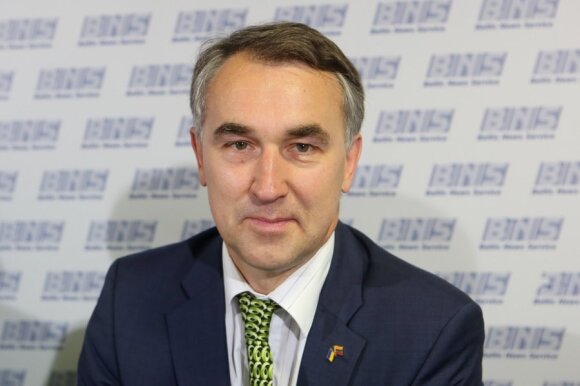 R. Sikorskiui - Lietuvos parlamentarų liaupsės