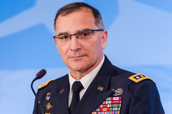 NATO pajėgų vadas, generolas Curtisas Scaparrotti