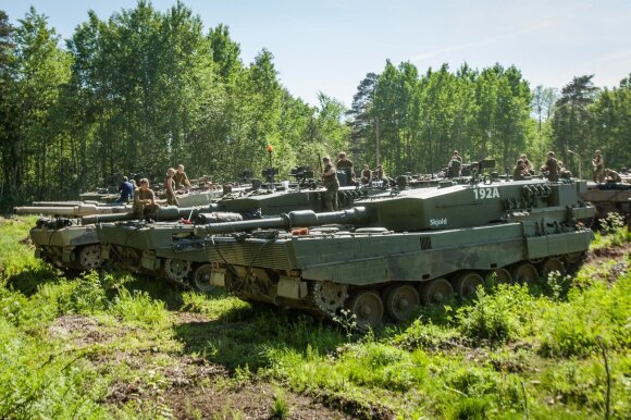 Lietuvoje dislokuoti Norvegijos tankai "Leopard II"