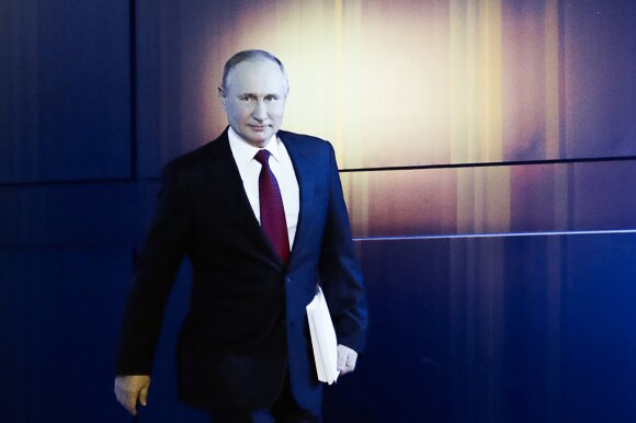 Vladimiras Putinas 16 kartą kreipiasi į parlamentą