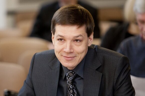 Виктор Константинов