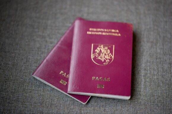 Dalis lietuvių dvigubos pilietybės nebelaukia: nerimas dėl „Brexit“ verčia atsisakyti Lietuvos pilietybės